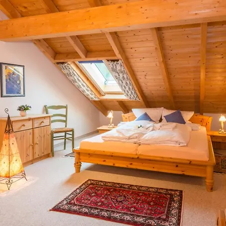 Haus Vierjahreszeiten Casa de hóspedes