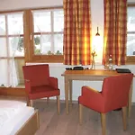 Haus Vierjahreszeiten