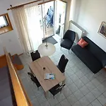 Haus Vierjahreszeiten בית הארחה