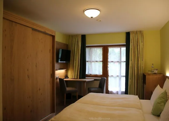 Pensión Haus Vierjahreszeiten 3*